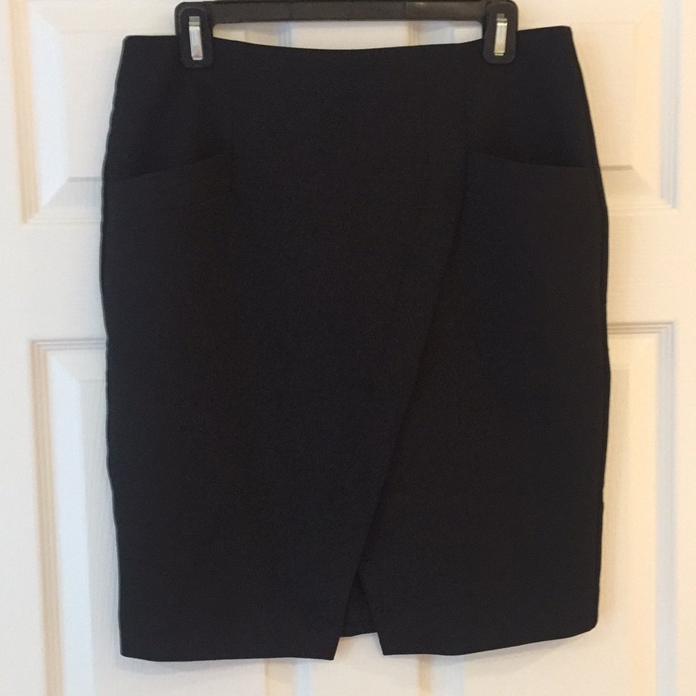 Perfect Loft go-to work skirt.